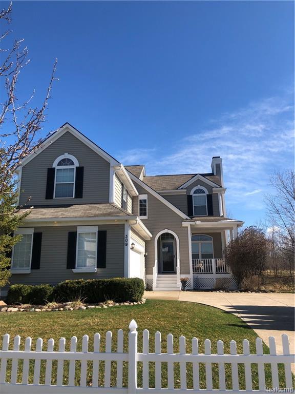 309 Atlantis Circle - Photo 1