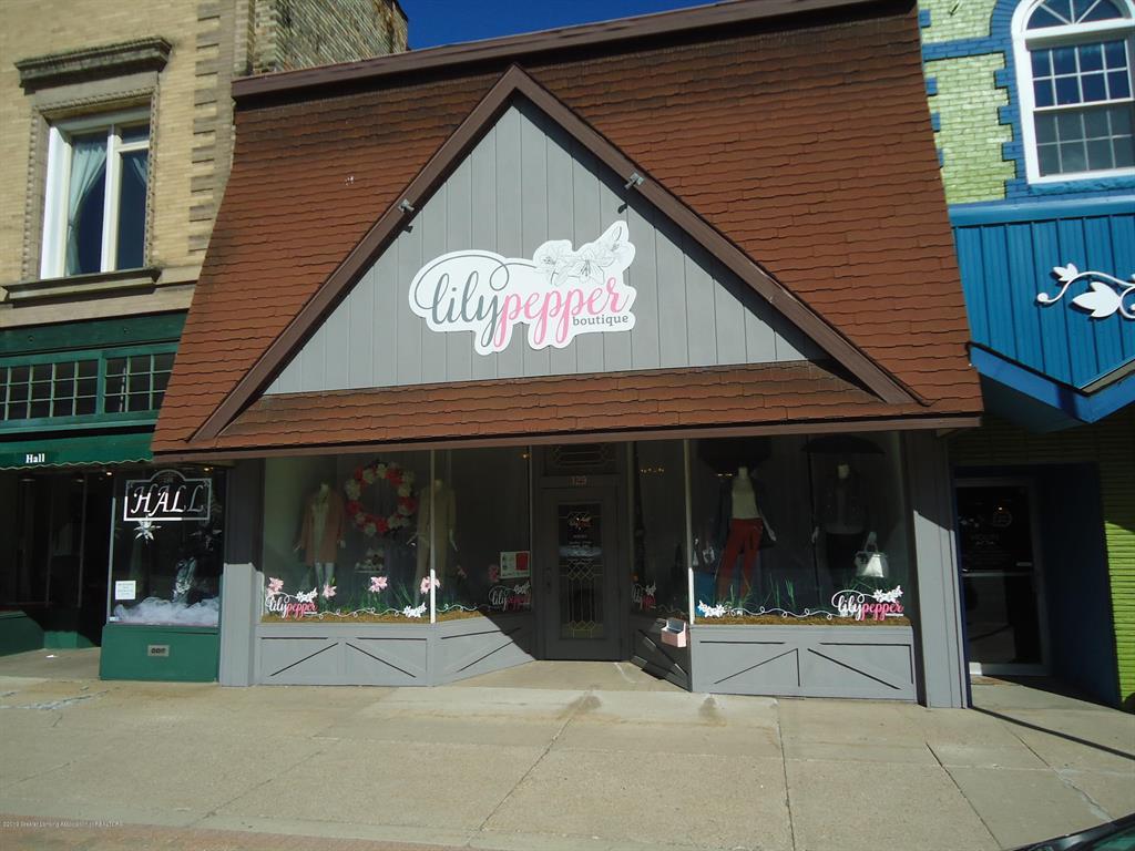 129 Cochran Avenue - Photo 1