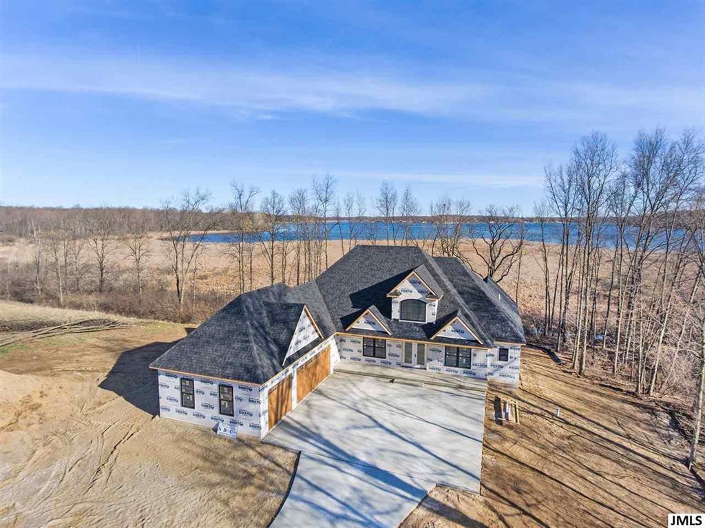 142 Bloomfield Blvd - Photo 1