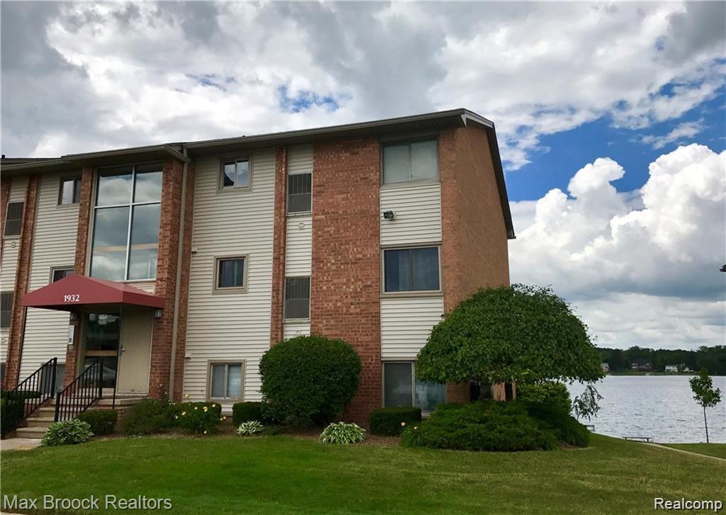 1932 Klingensmith Road - Photo 1