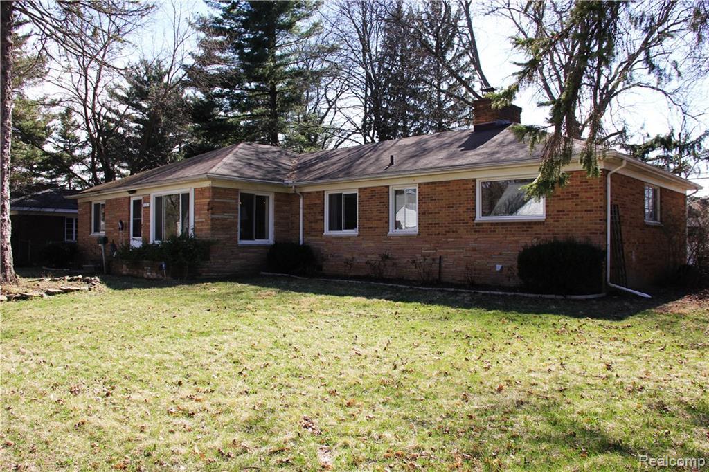 183 N. Mansfield - Photo 1