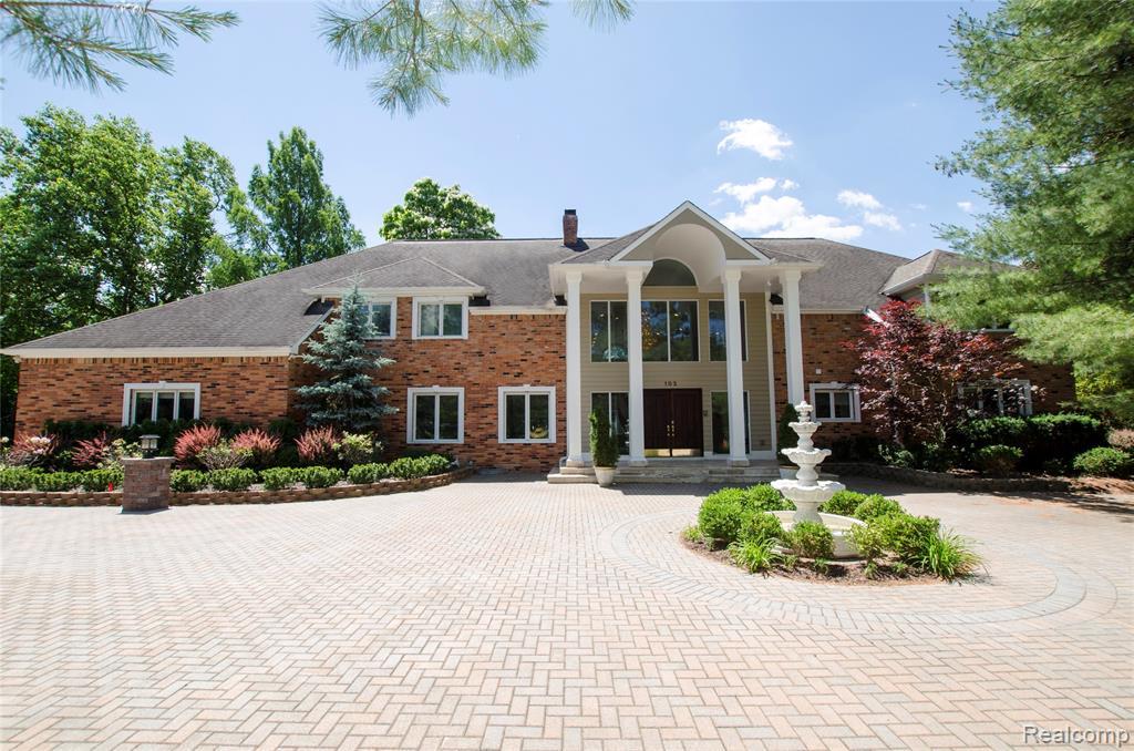 102 Endicott Road - Photo 1