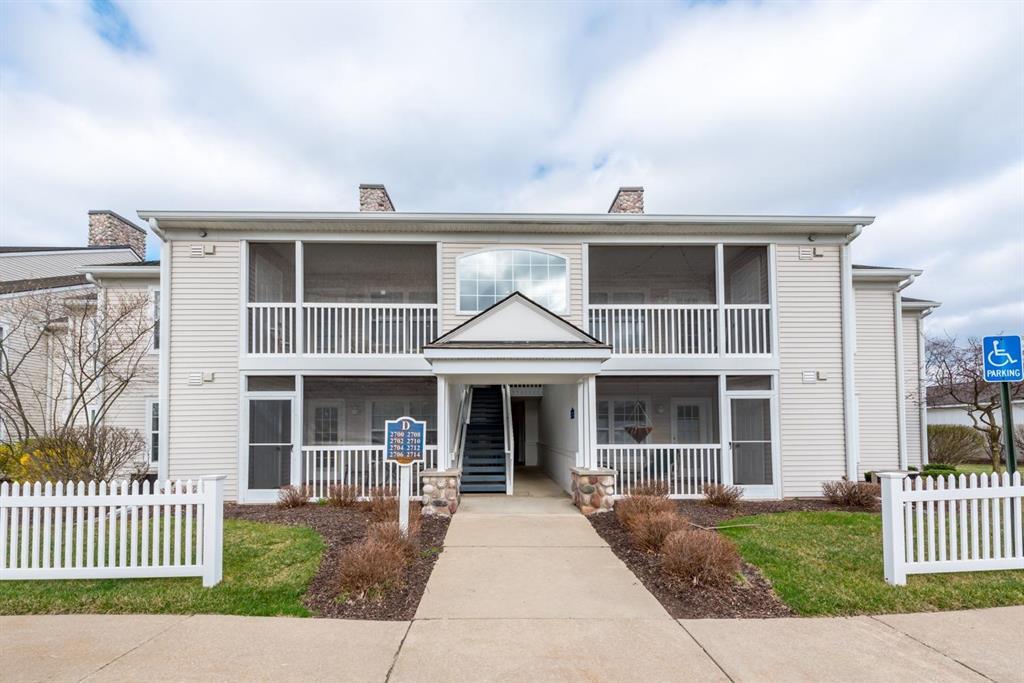 2714 Knightsbridge Circle - Photo 1