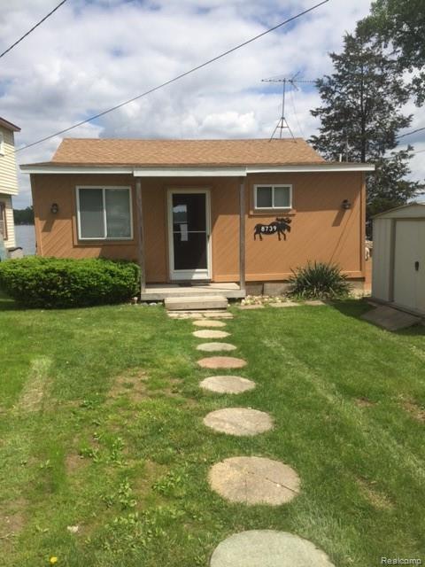 8739 Lagoon Drive - Photo 1