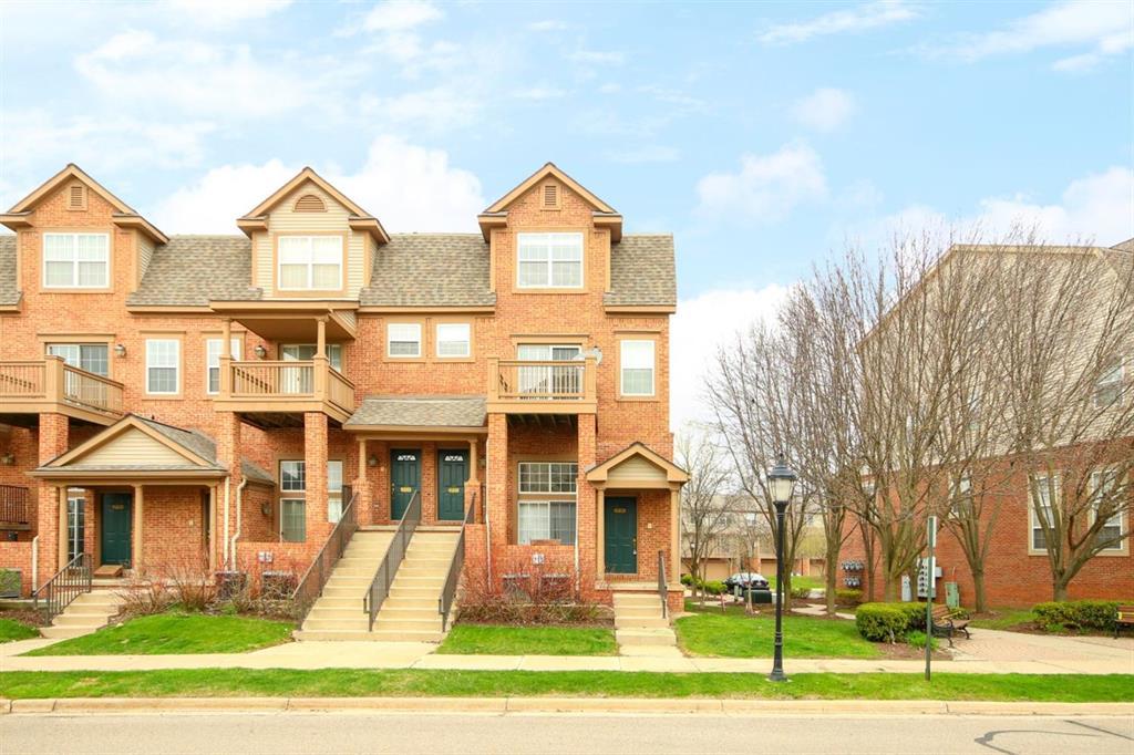 2725 Barclay Way - Photo 1