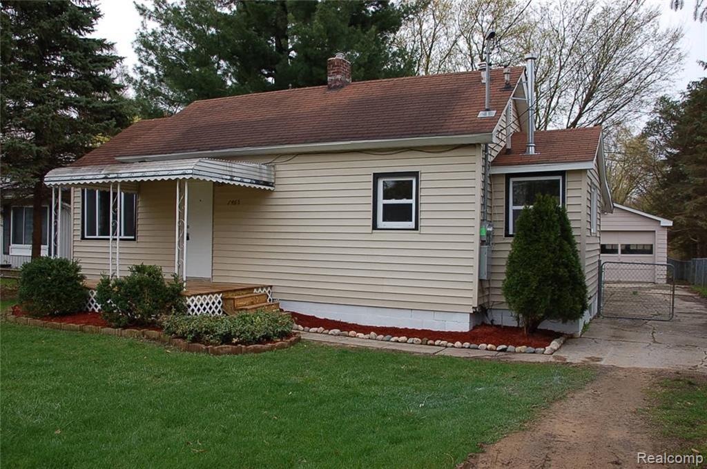 7465 Wade Street - Photo 1