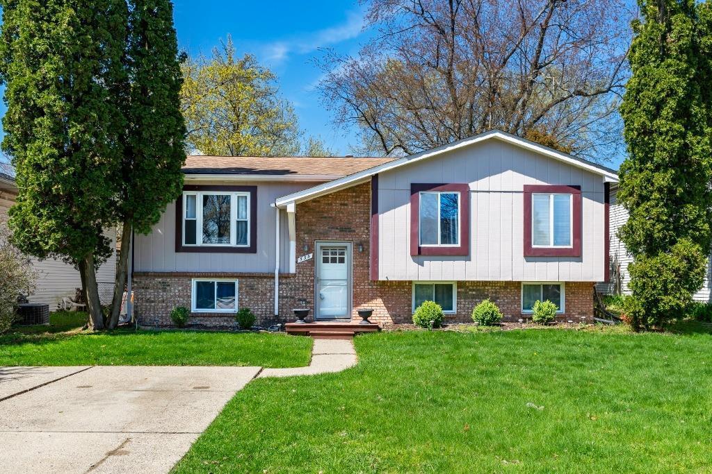 535 Rice Avenue - Photo 1