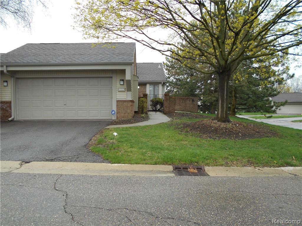23194 Reynard Dr - Photo 1