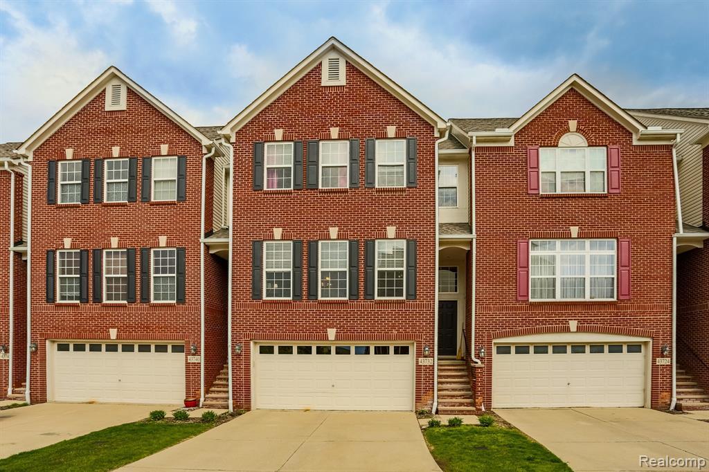 43732 Sweet Cherry Lane - Photo 1