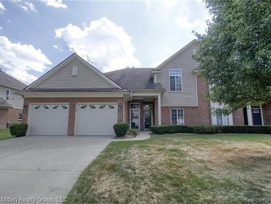 3695 Eagle Creek Drive - Photo 1