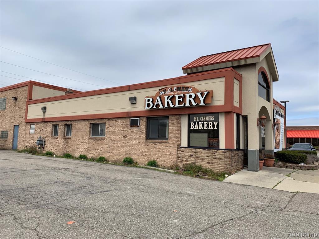 95 Groesbeck Highway - Photo 1
