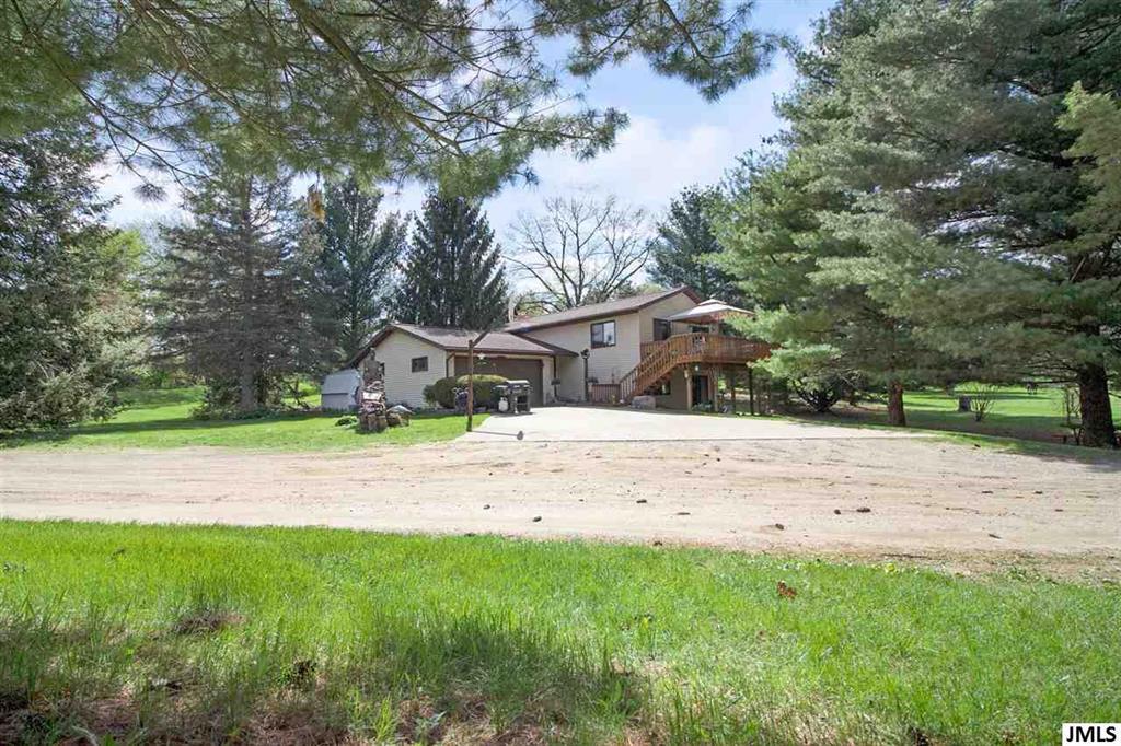 15942 Silver Lake Ln - Photo 1