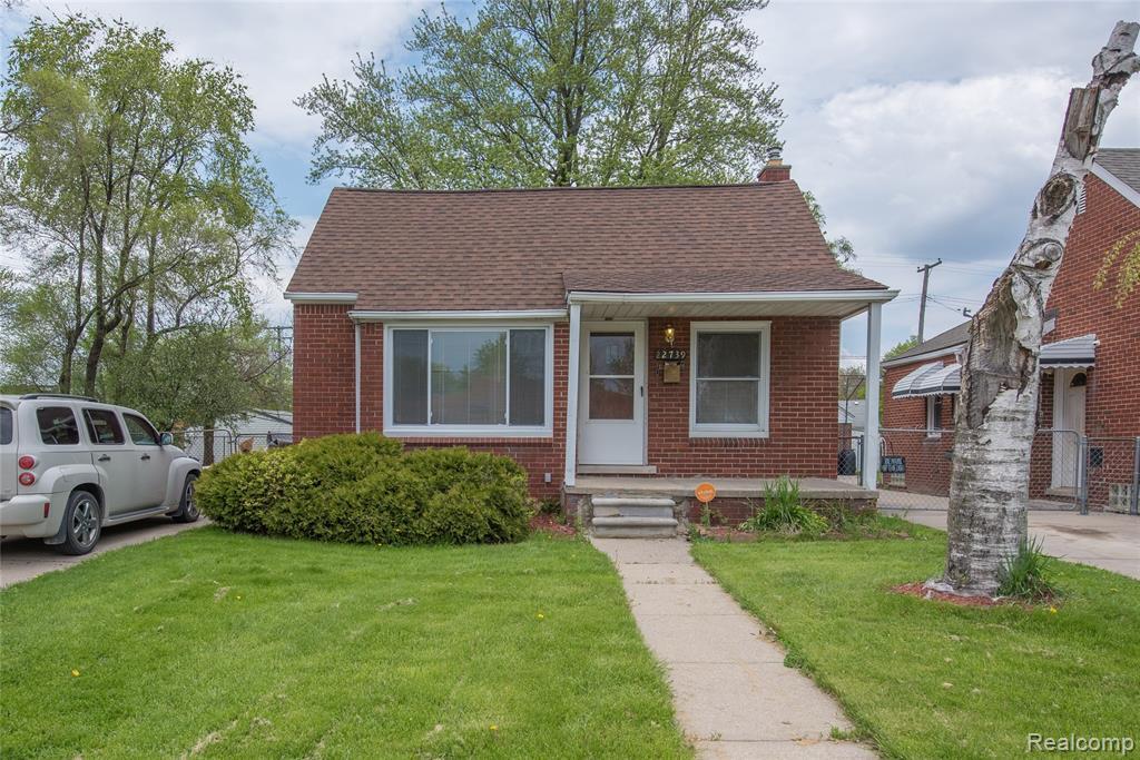 22739 David Avenue - Photo 1