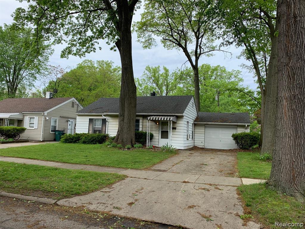 515 Stratford Road - Photo 1