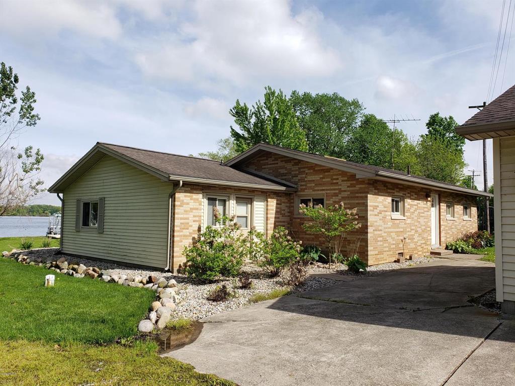 6723 Bird Lake Rd - Photo 1