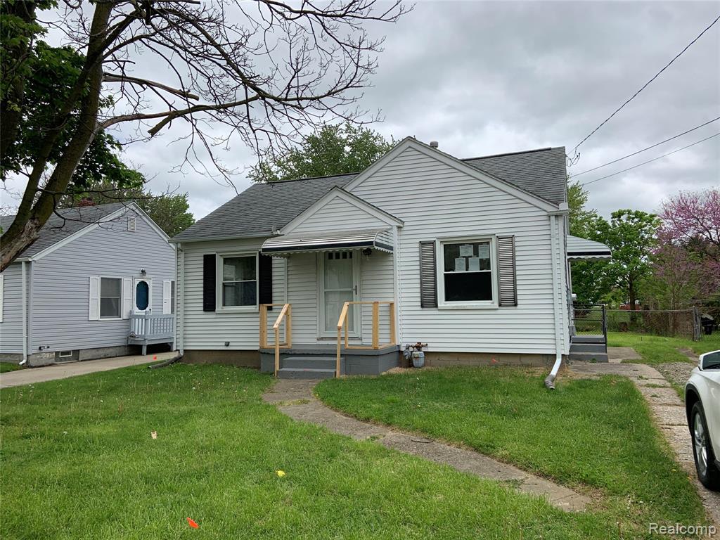 15420 Parkwood Drive - Photo 1