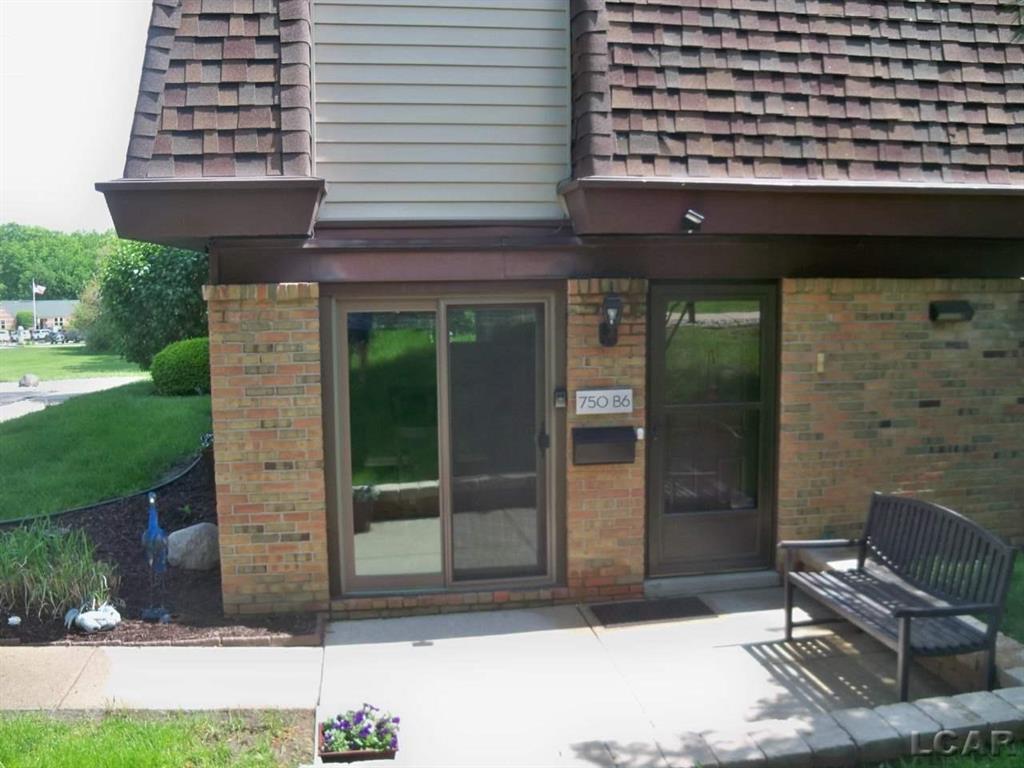 750 Lakeshire - Photo 1