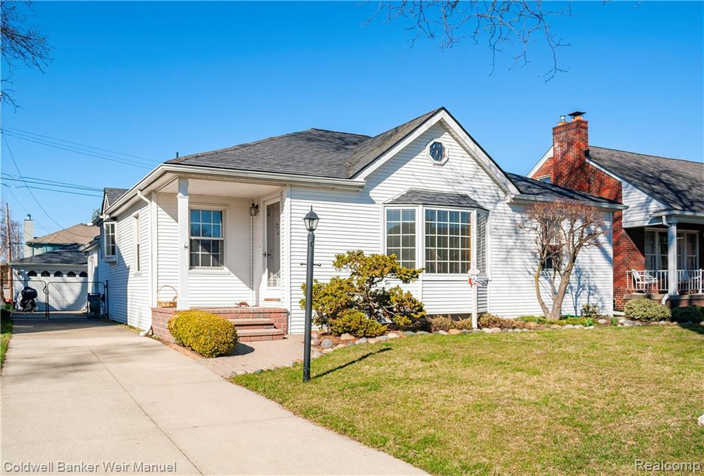 22447 Bayview Drive - Photo 1