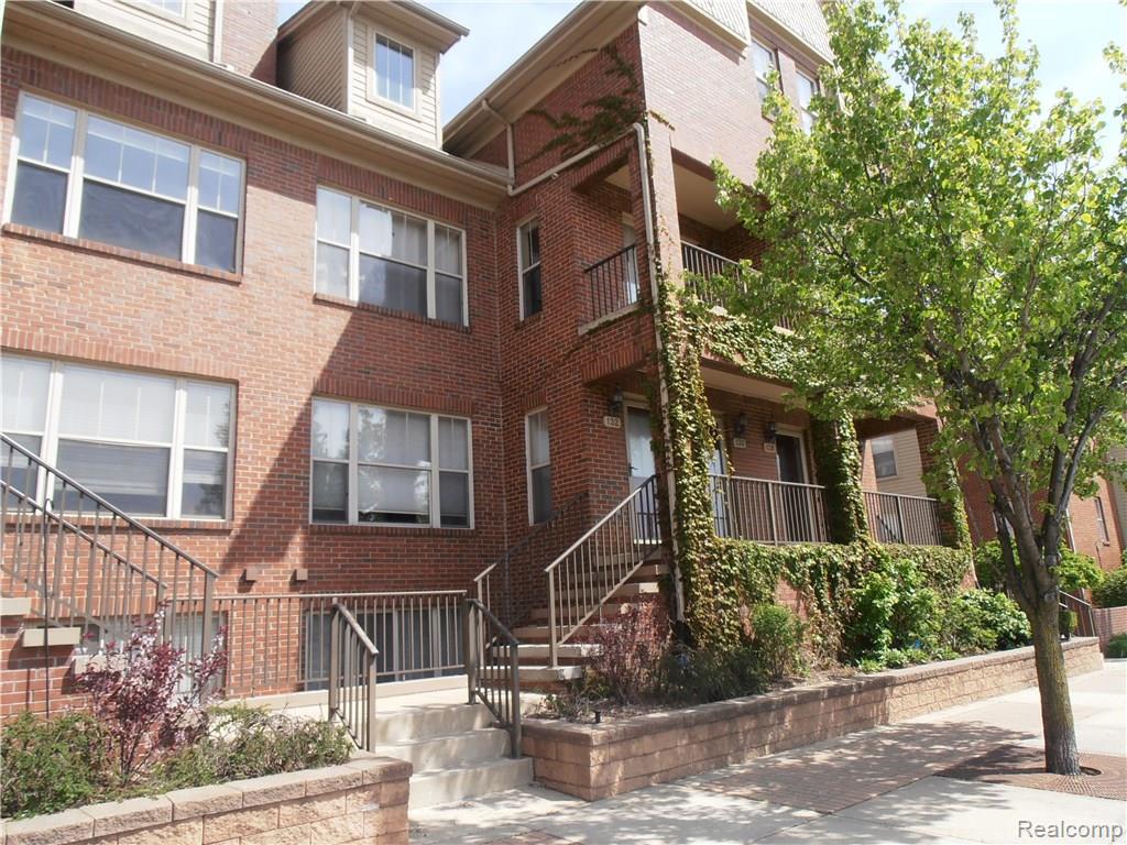 132 Tiffany Lane - Photo 1