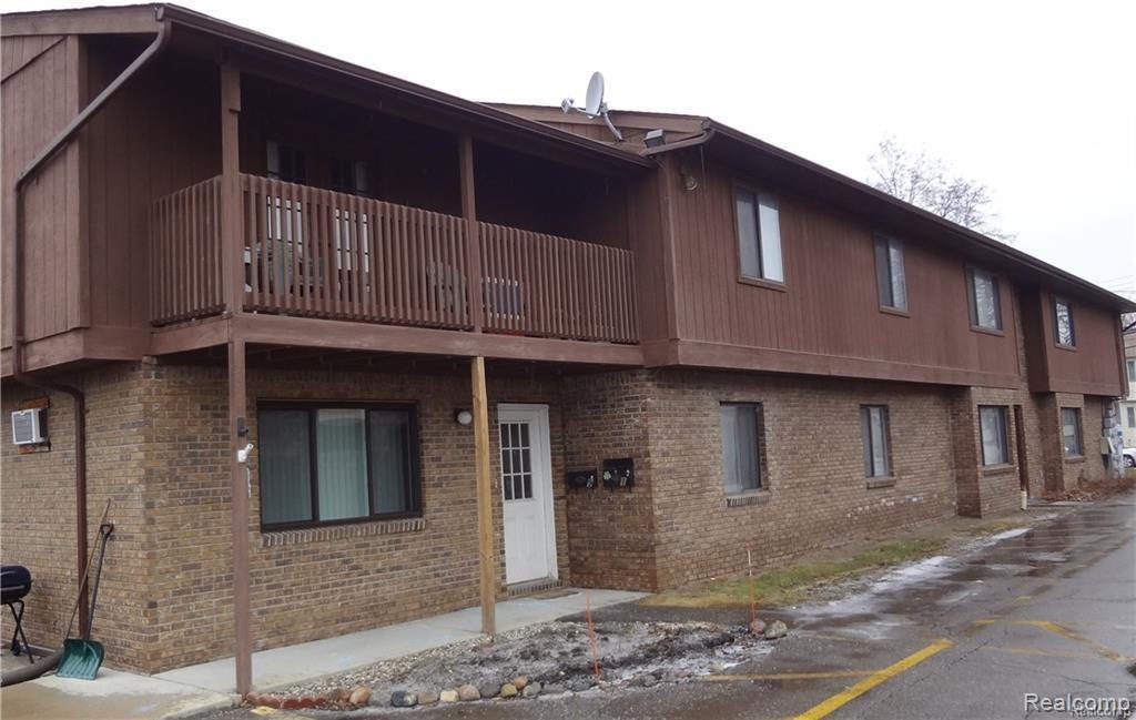 2639 Columbia Rd - Photo 1