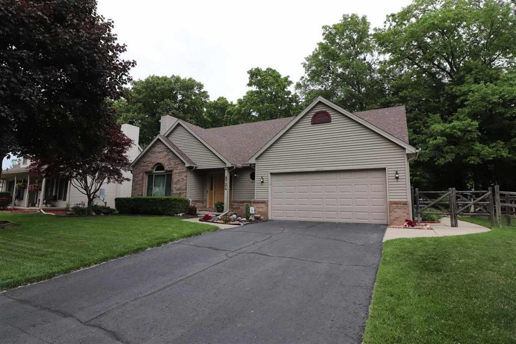 8734 Tamarack St - Photo 1