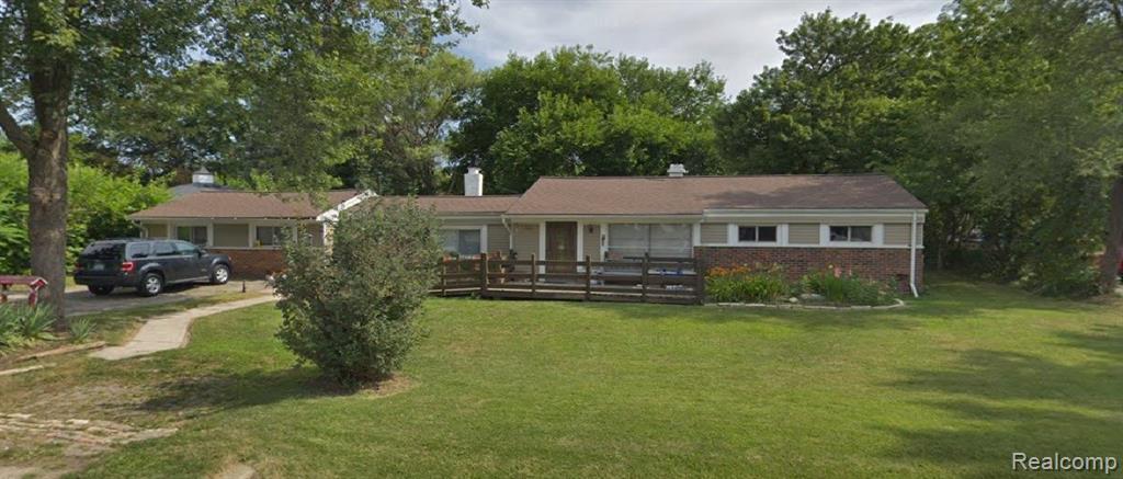 216 Fernbarry Drive - Photo 1