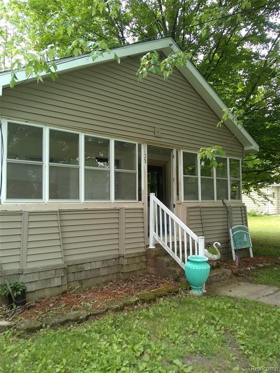 125 Lakeview Boulevard - Photo 1