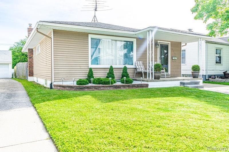 2744 Norman Street - Photo 1