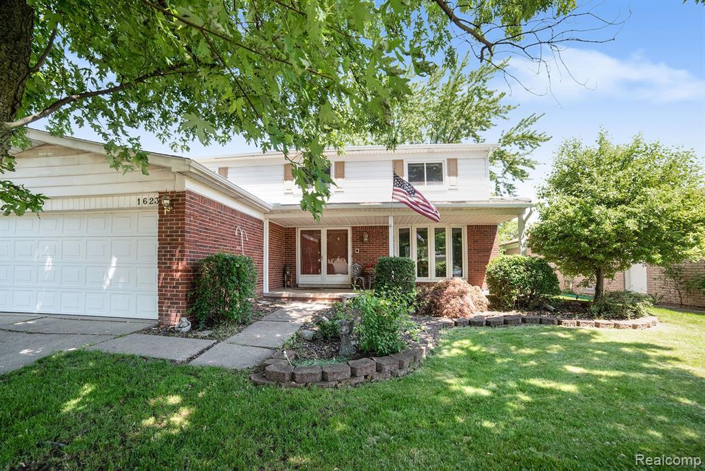 1623 Woodgate Drive - Photo 1