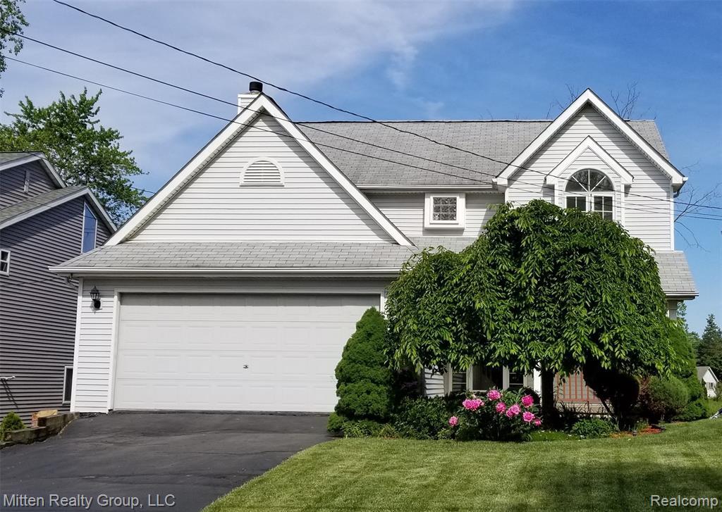 1440 Otter Avenue - Photo 1