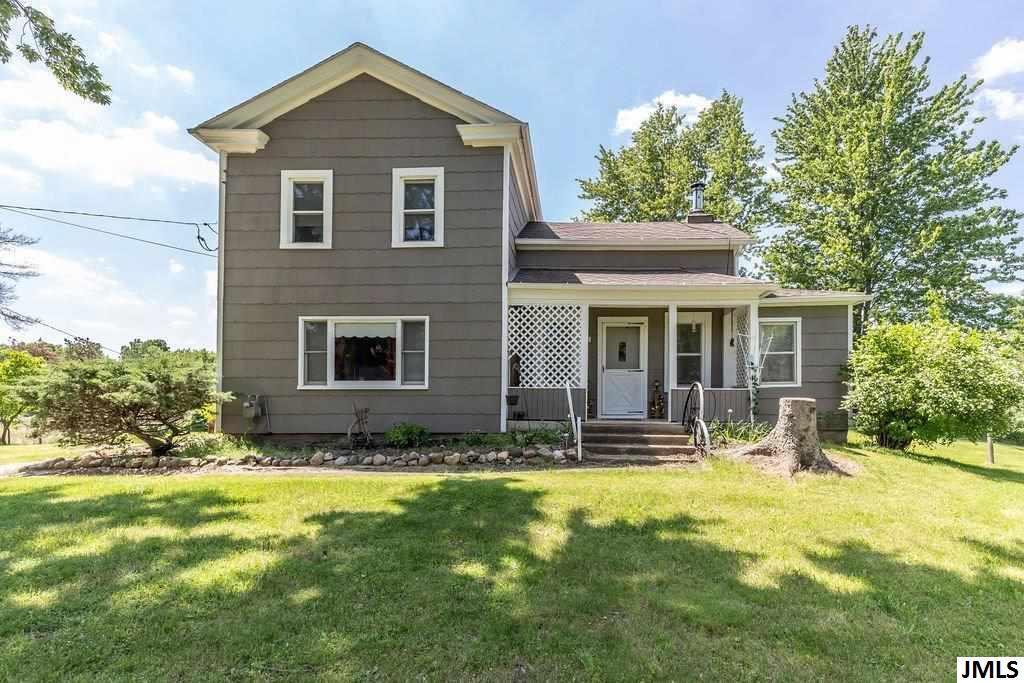 9850 Beeman Rd - Photo 1