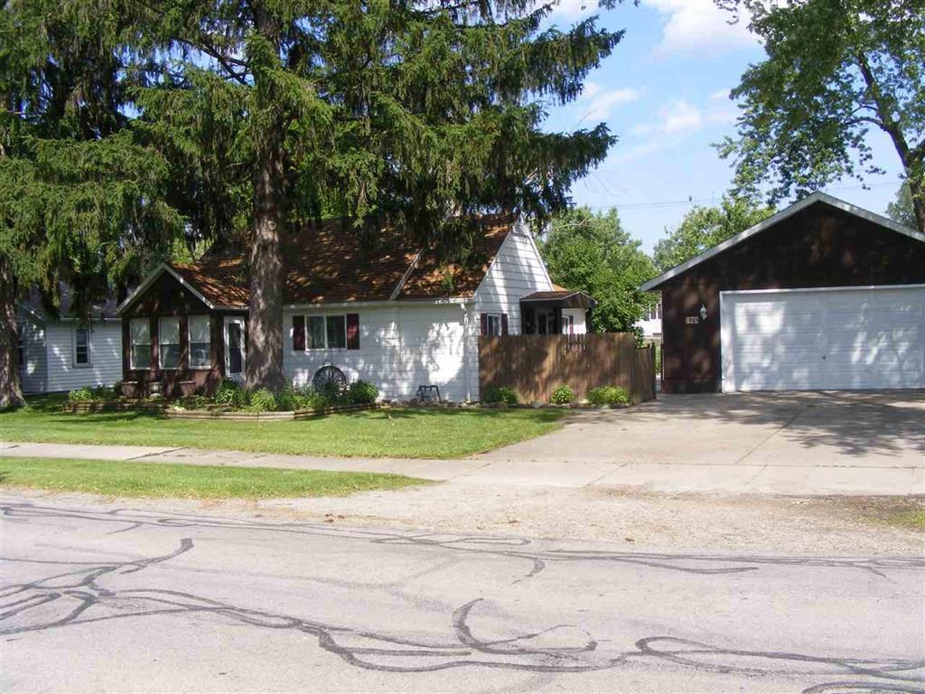 945 Patterson - Photo 1