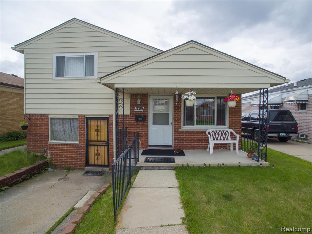 8240 Anna Avenue - Photo 1