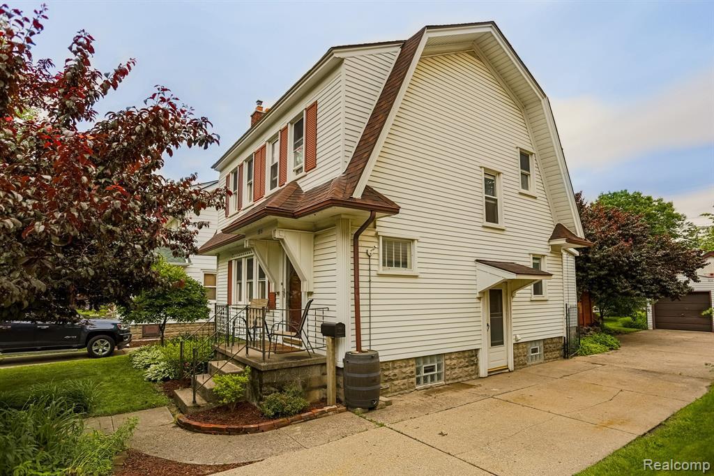 1816 Melborn Street - Photo 1