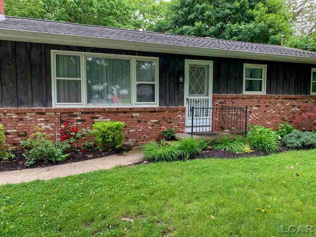 1931 Ottawa Dr - Photo 1