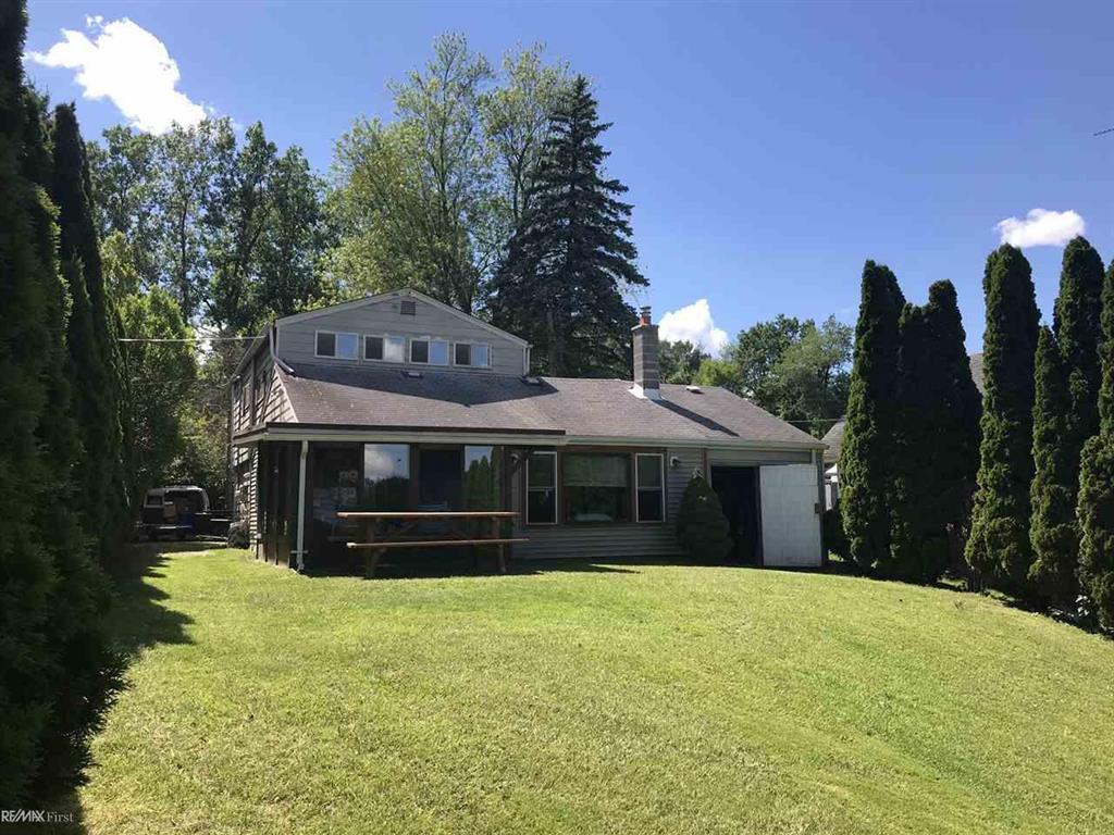 204 Elk Lk Rd - Photo 1