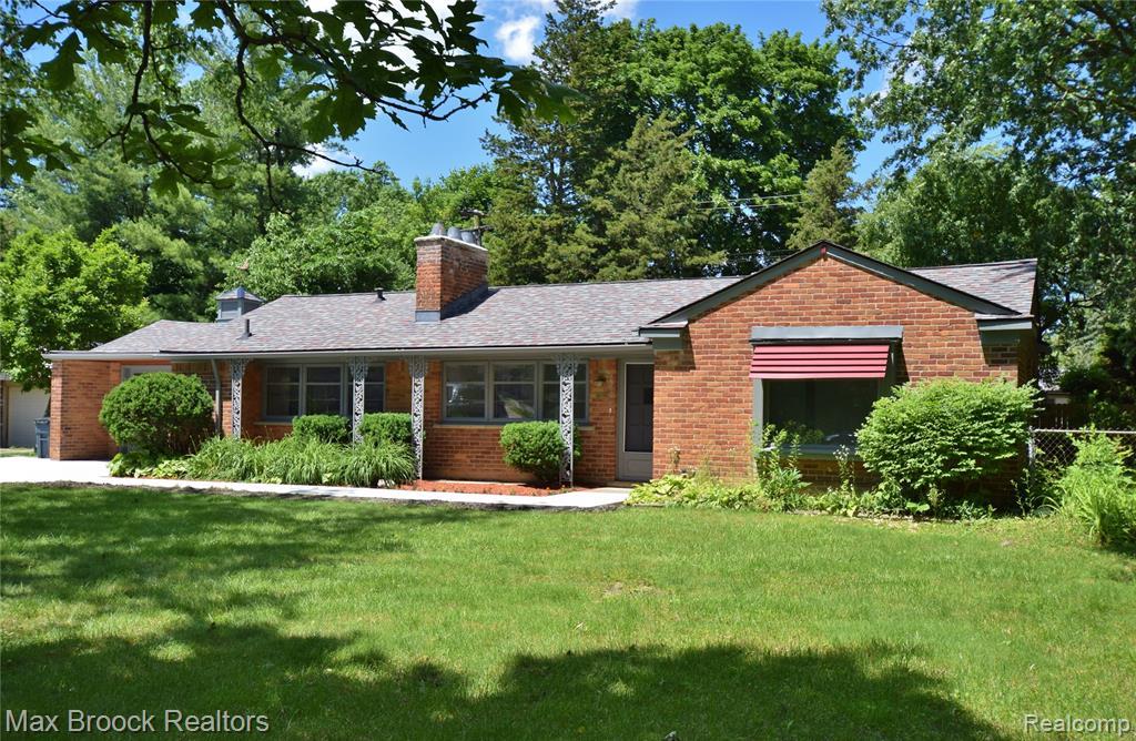 16256 13 MILE Road - Photo 1