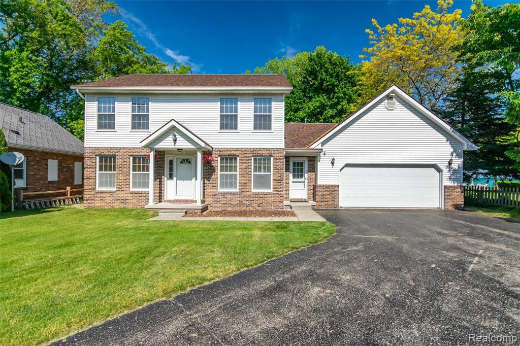 8752 Lakeshore Road - Photo 1