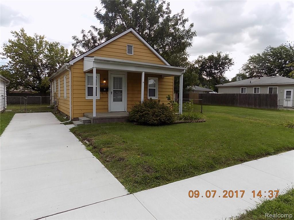 21140 Woodward Street - Photo 1