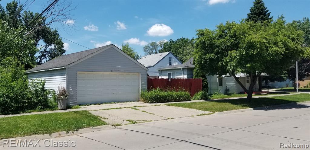 20948 Ridgemont Road - Photo 1