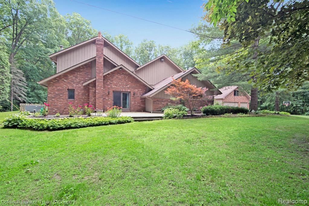 5186 Golf Club Road - Photo 1