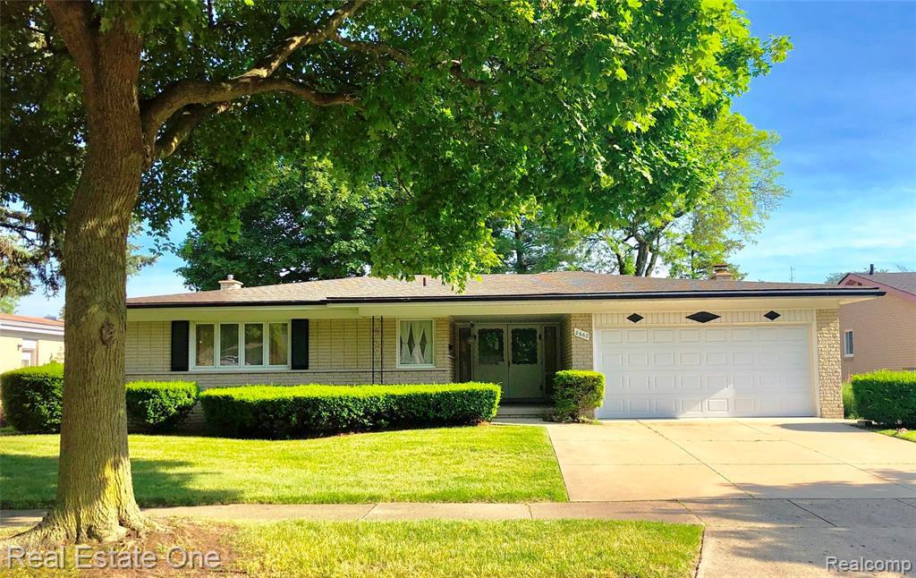 8662 Edna Drive - Photo 1