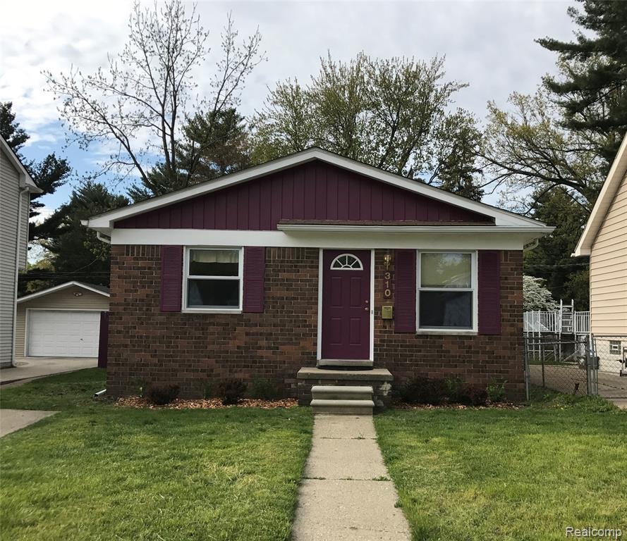 310 Dewey St - Photo 1