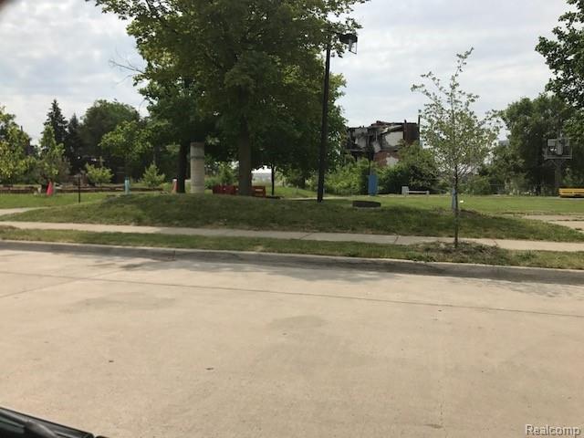 221 Watson Street - Photo 1