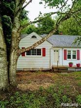 19497 Inkster Road - Photo 1
