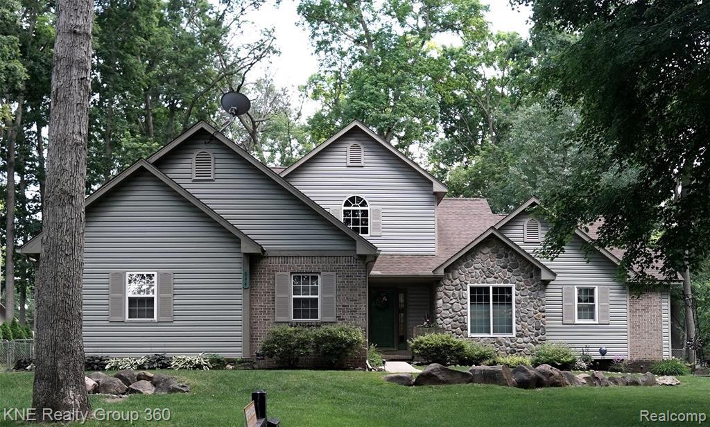 844 Edgewood Dr Drive - Photo 1