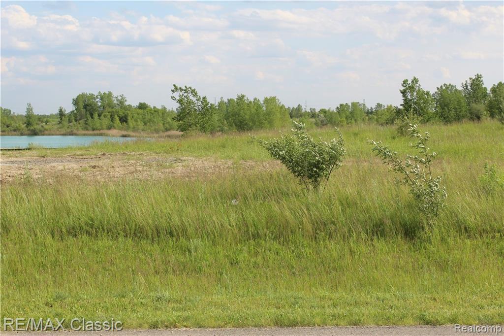 5300 Seven Lakes Drive - Photo 1