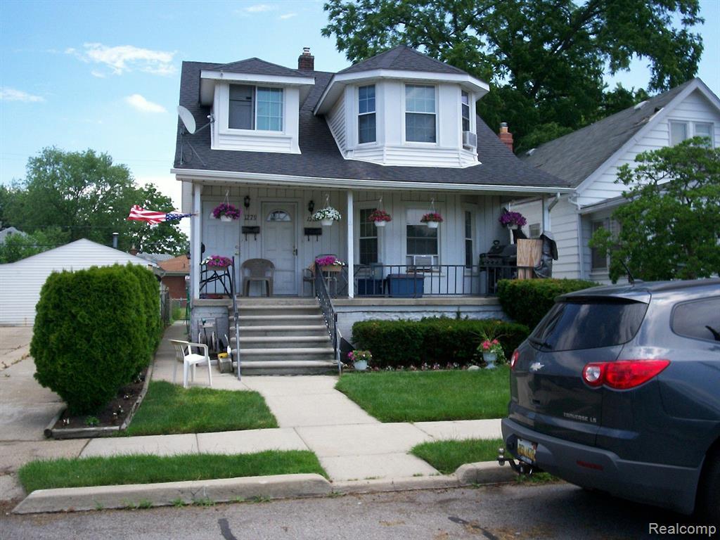 1279 Lindbergh Street - Photo 1