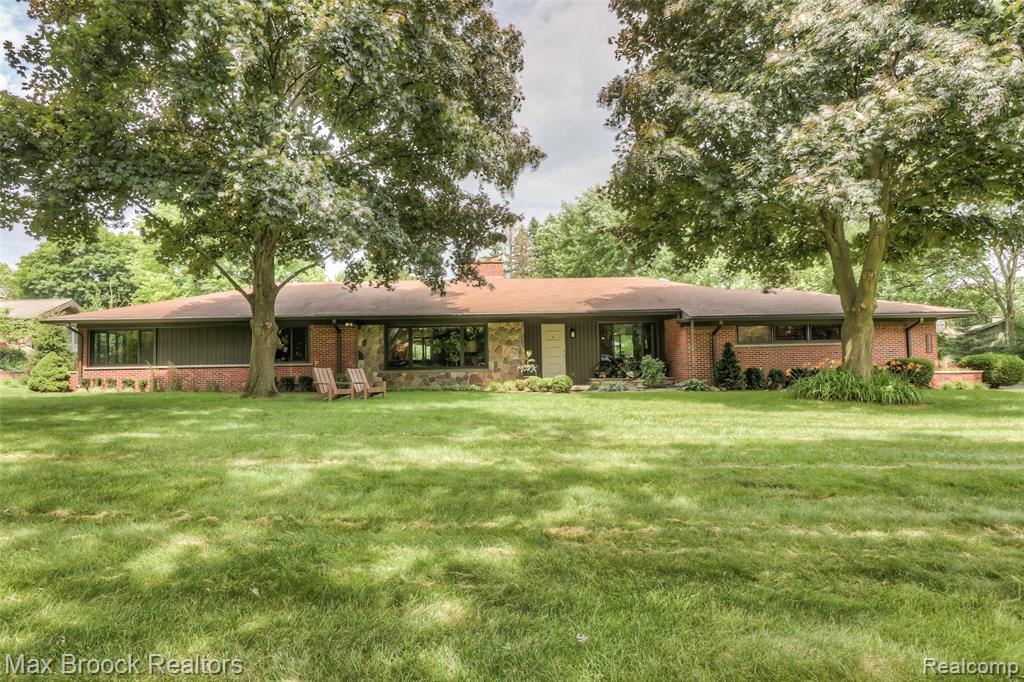 24756 Tudor Lane - Photo 1