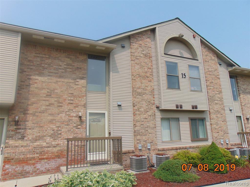 42762 Lilley Pointe Drive - Photo 1